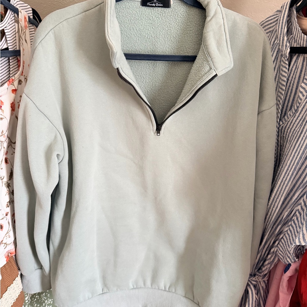 Cozy Women's Zip-Up Sweater in Light Gray